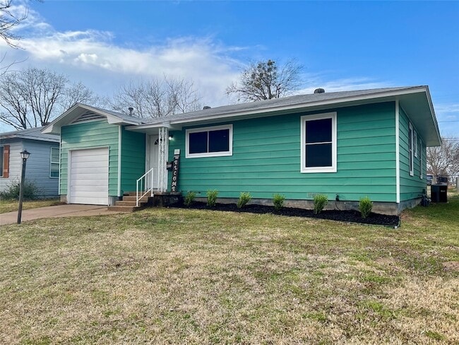 Photo - 423 E Morton St