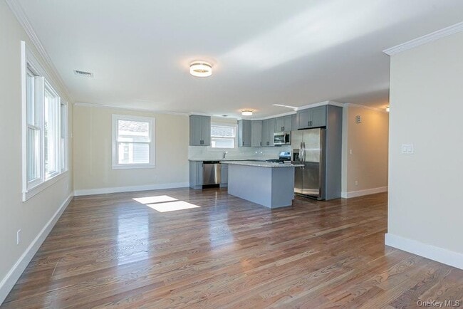 Photo - 201 Nassau Blvd Unit A