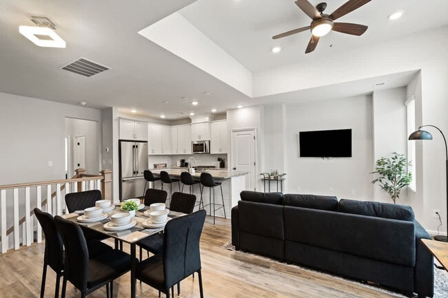 Photo - 2033 Statesville Ave Unit FL3-ID1077048P