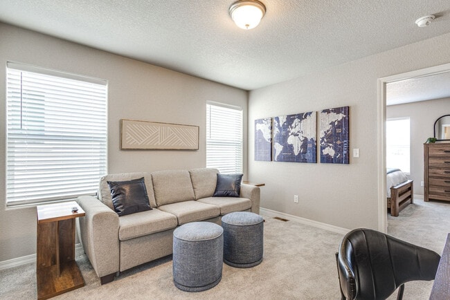 Photo - 8458 Blue Feather Lp Unit SI ID1546213P