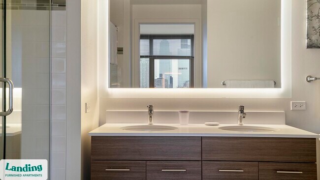 Photo - 347 W Chestnut St Unit 2012
