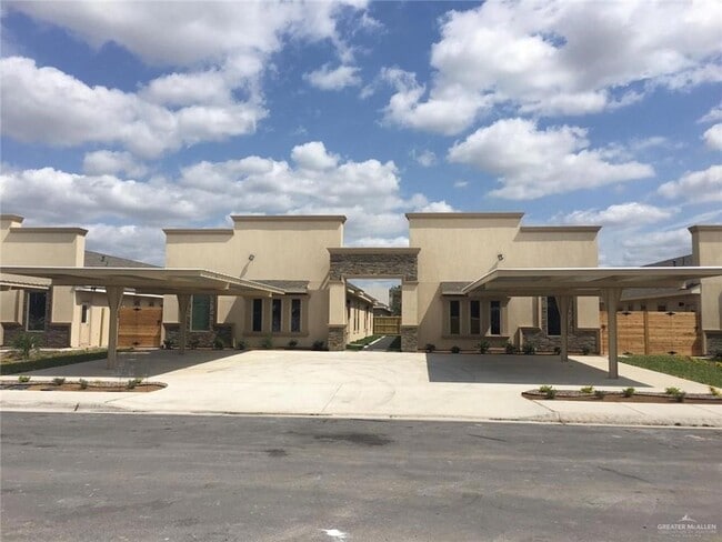 Photo - 1700 W Smith Dr Unit 2