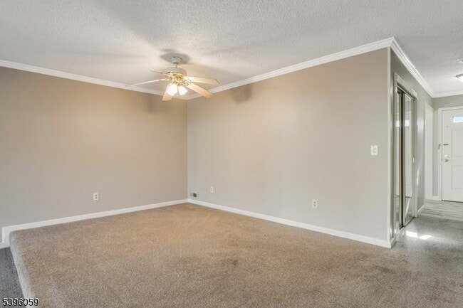 Photo - 604 Brokaw Ct