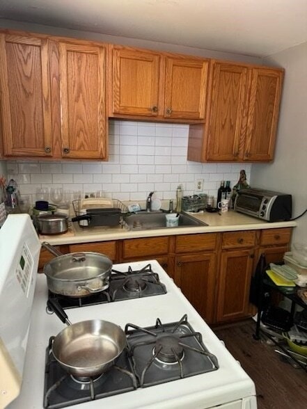 Photo - 52 Neillian St