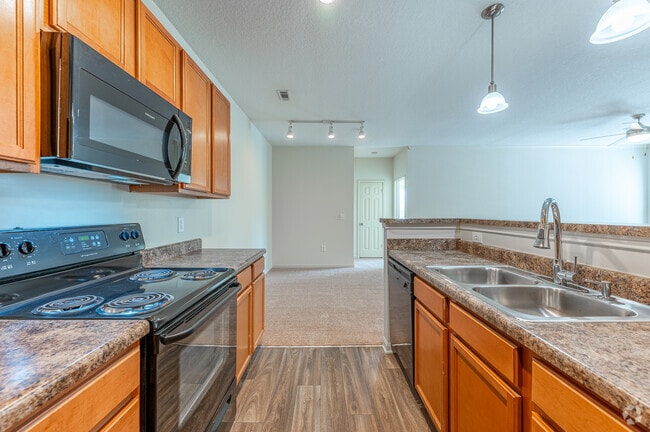 KITCHEN - Market Street Station Apartments