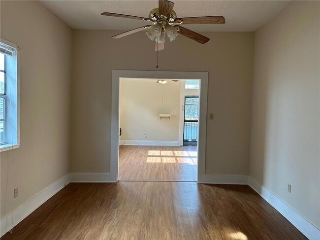 Photo - 844 Roosevelt Pl