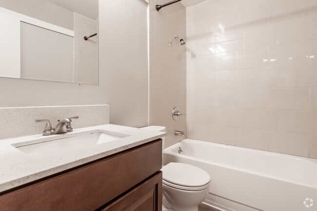 1100 Lincoln Ave - 1BR, 1BA - 675 SF - Oak & Iron