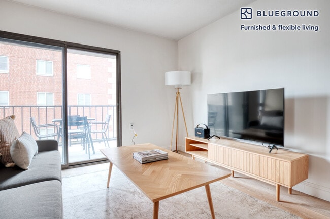 Photo - 270 Babcock St Unit FL1-ID823