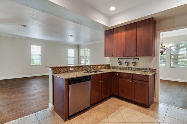 Photo - 16126 Bridgecrossing Dr