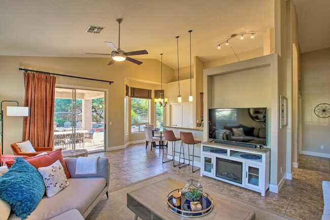 Building Photo - 3055 N Red Mountain Unit SI ID1385709P