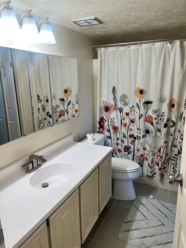 Photo - Portage Trail East Apartments