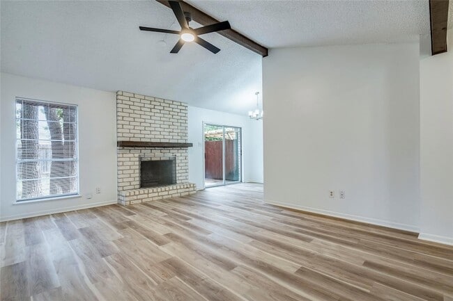 Photo - 1306 Glenda Dr Unit A