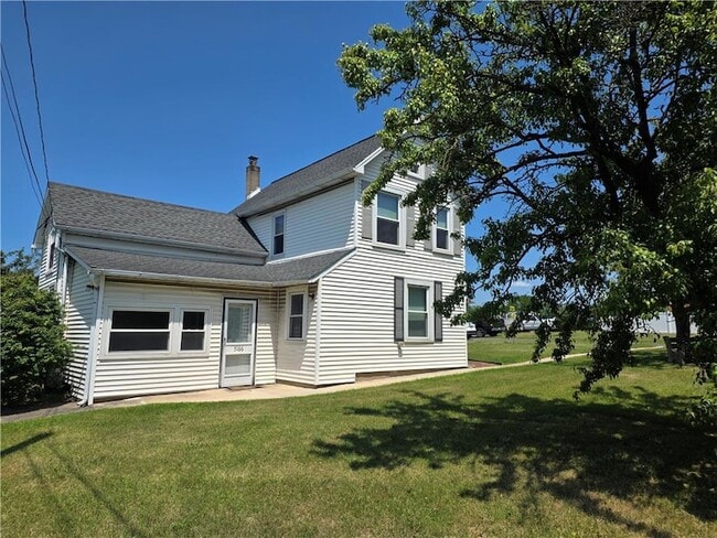 Building Photo - 5166 Springmill Rd