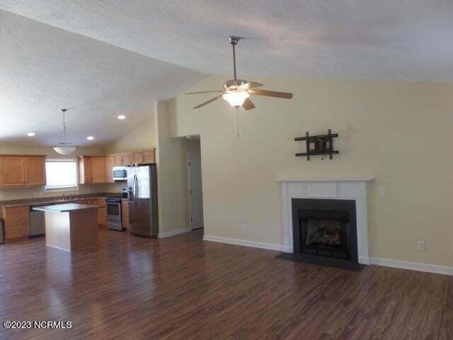 Photo - 101 Rustic Dr