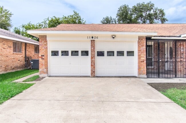 Photo - 11026 Sandstone St