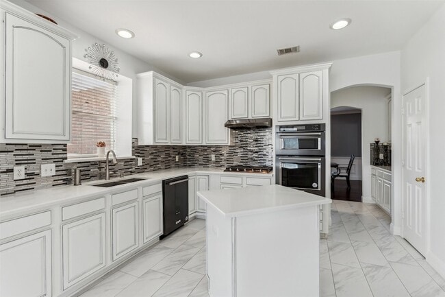 Photo - 1501 Ector Dr