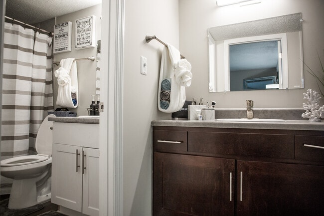 Photo - The Views at Irondale