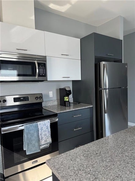 Photo - 2022 Summerland Ln Unit 4