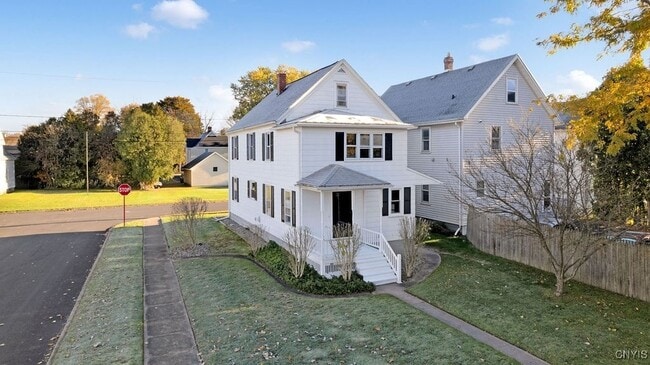 Photo - 17 Walcott St