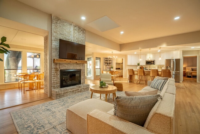 Photo - 6509 Lakeshore Ct Unit SI ID1514824P