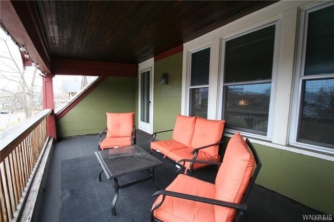 Photo - 139 Fordham Dr