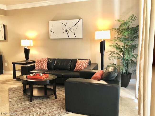 Building Photo - 270 E Flamingo Rd Unit 120