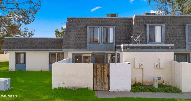 Photo - 8135 N 32nd Dr