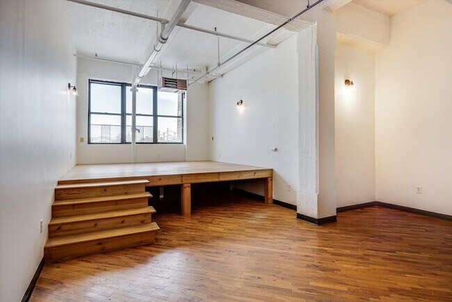 Photo - 2 Union St Unit 1O