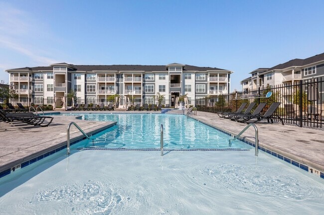 Pool - Millstone of Noblesville