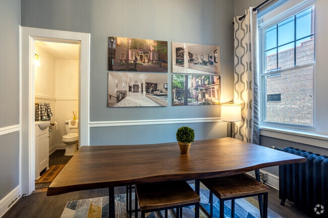 Leasing Center - Elevate Tryon