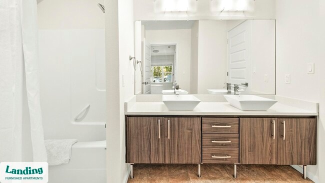 Photo - 11505 NE Yacht Harbor Dr Unit D109