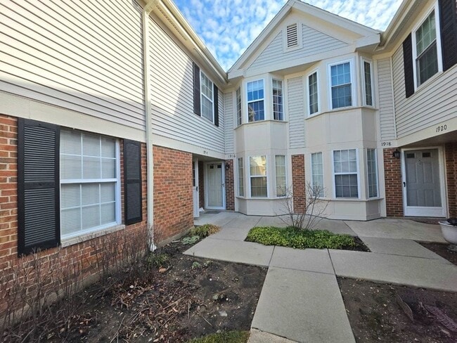 Photo - 1914 Quaker Hollow Ln Unit 14