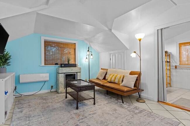 Photo - 912 Little Bay Ave Unit ID1354828P