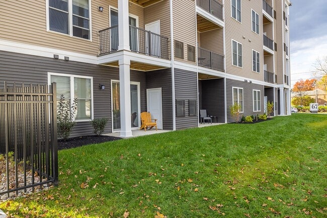 Photo - Six67 College Avenue