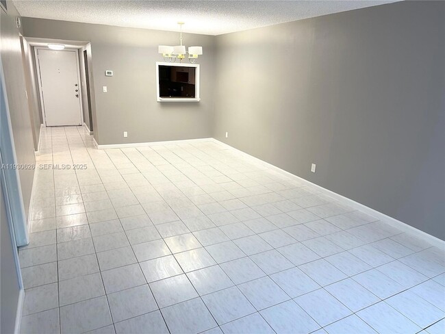 Photo - 220 SW 9th Ave Unit 116