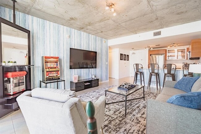 Building Photo - 3250 NE 1st Ave Unit 719