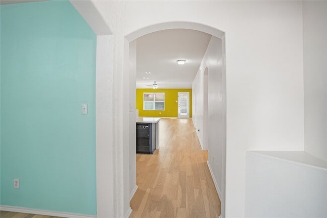 Photo - 1938 Castaway Dr