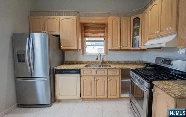 Photo - 228 73rd St