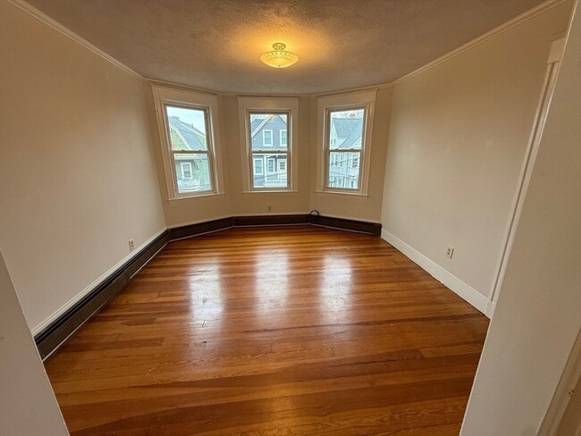 Photo - 87 Bartlett St Unit 2