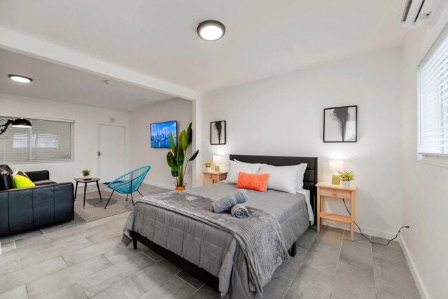 Photo - 515 NE 82nd St Unit FL1-ID1022222P