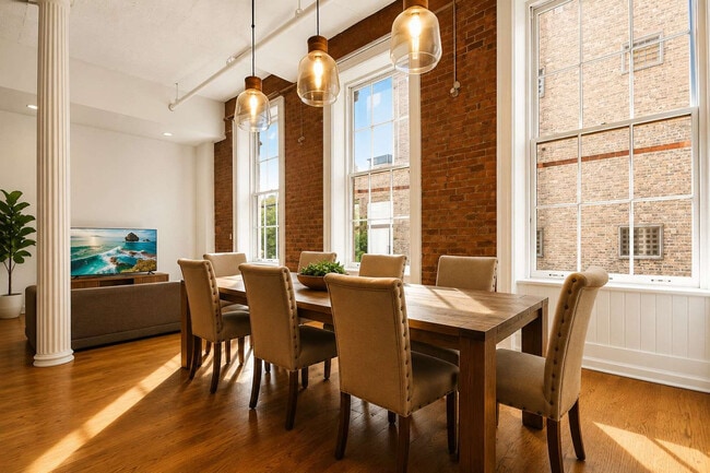 Photo - 1 Bond St Unit SI ID1436146P