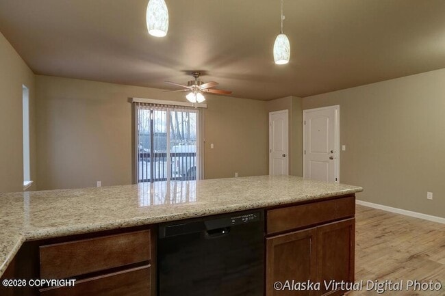 Photo - 1133 Caulkins St