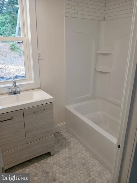 Photo - 2067 Foulk Rd