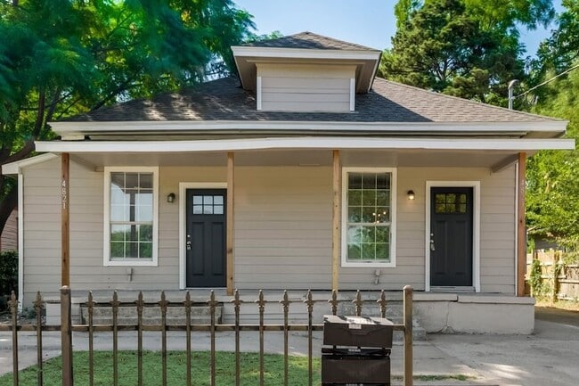 Building Photo - 4823 Ash Ln