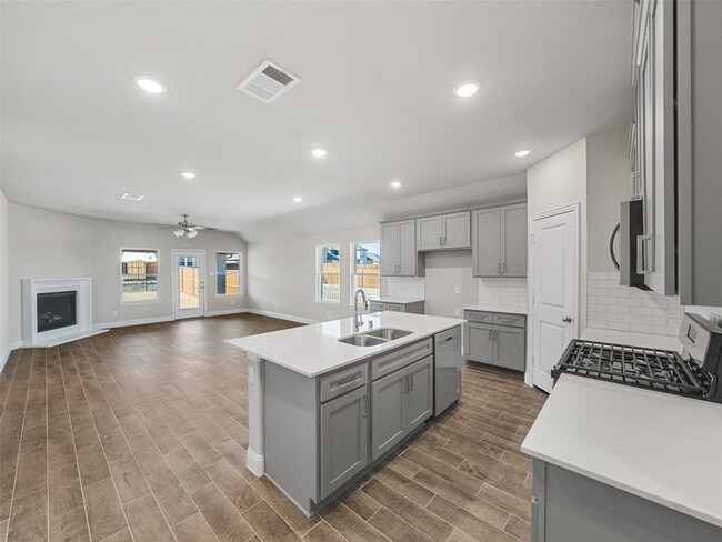 Photo - 401 Tartane Dr