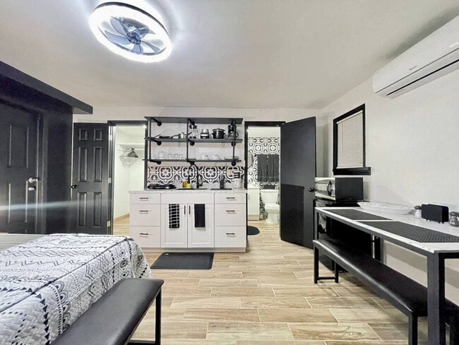 Photo - 1731 Grayson Dr Unit ID1094212P