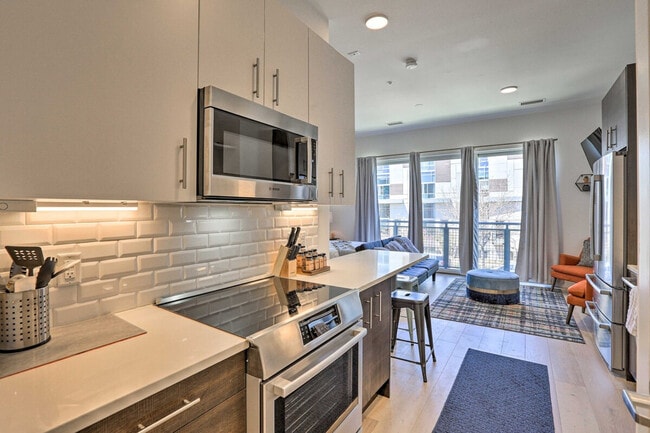Photo - 2530 Lawrence St Unit SI ID1386096P