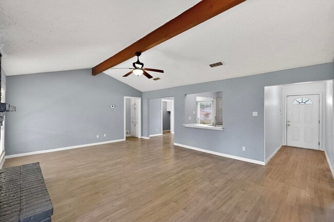 Photo - 2211 Sierra Dr