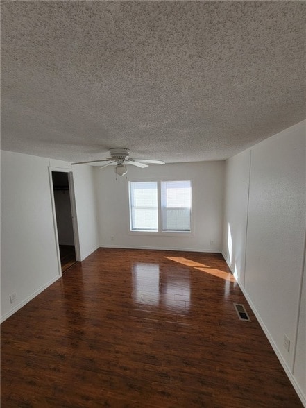 Photo - 804 Yaupon Dr