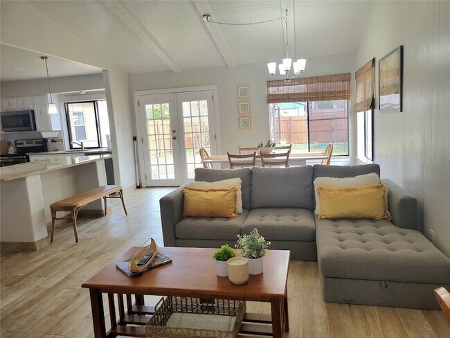 Photo - 5526 Excalibur Dr